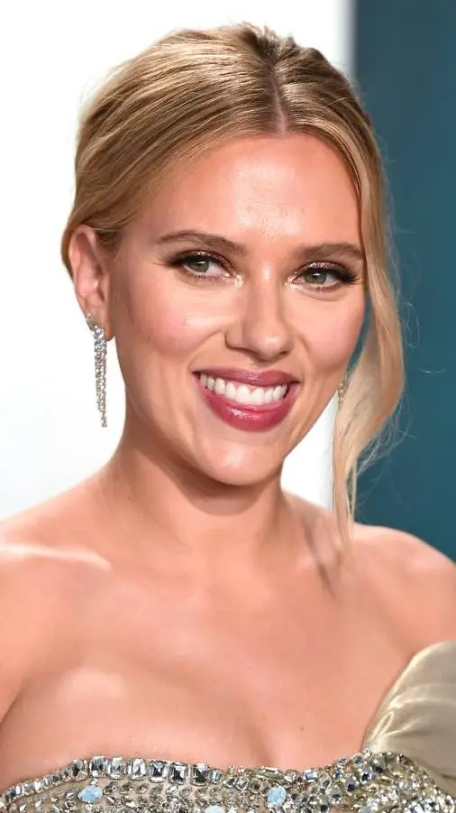 ai character: Step Mommy background