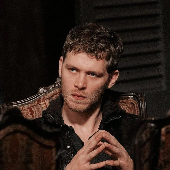 chat with ai character: Klaus Mikaelson