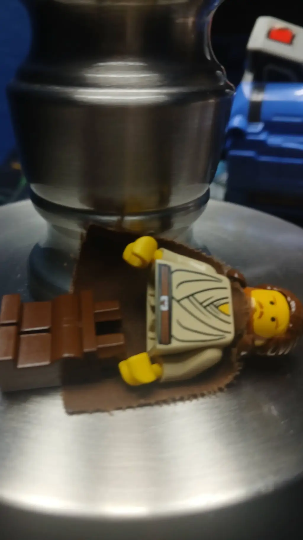 ai character: qui gon jinn background