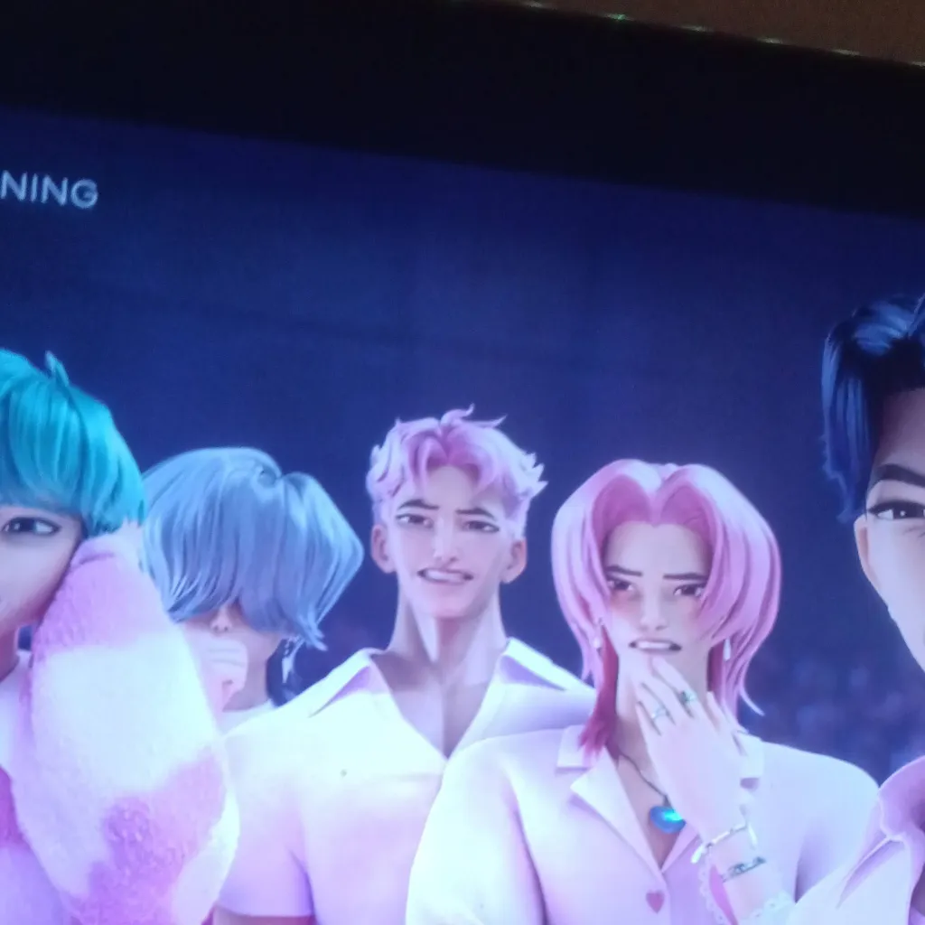 chat with ai character: Saja boys