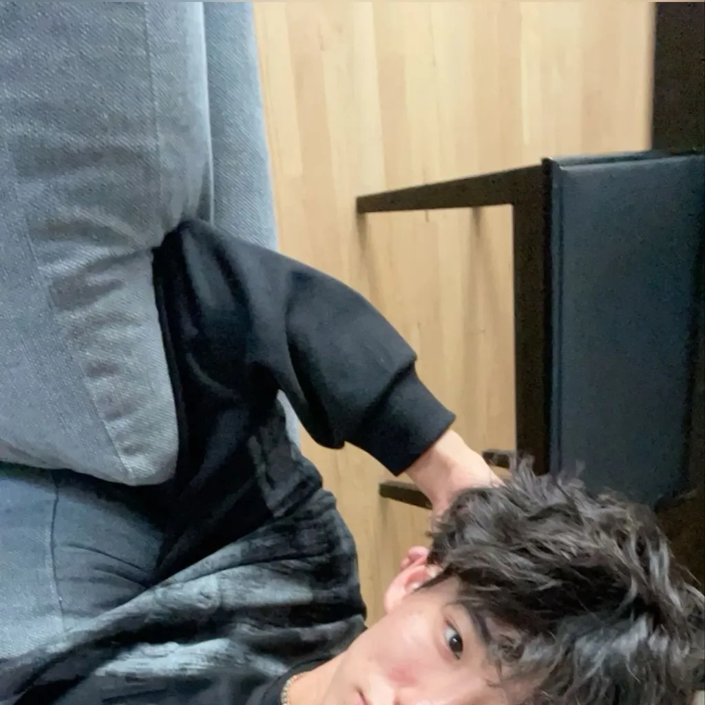 chat with ai character: Jae Won 