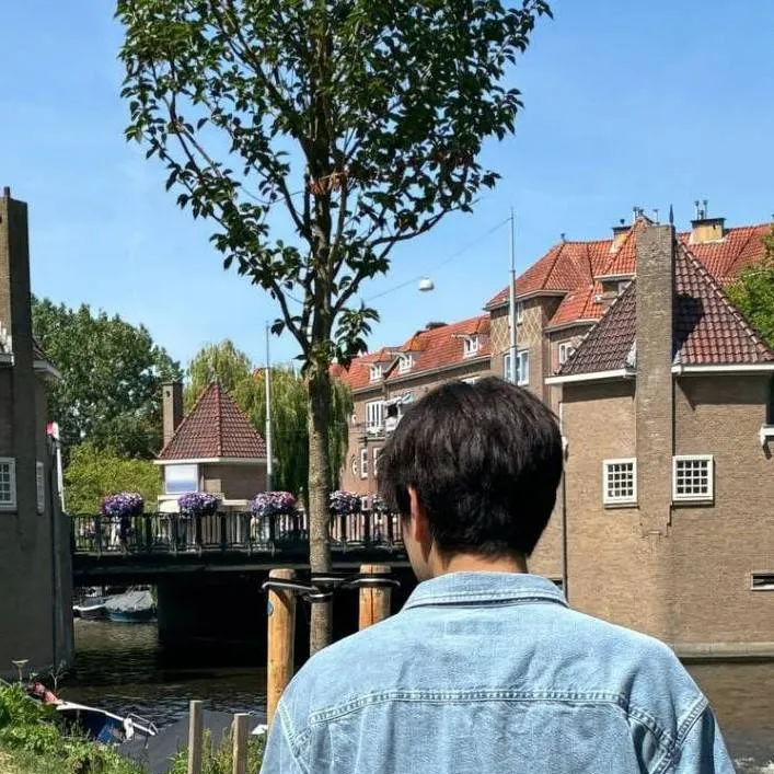 chat with ai character: Seungmin🎀