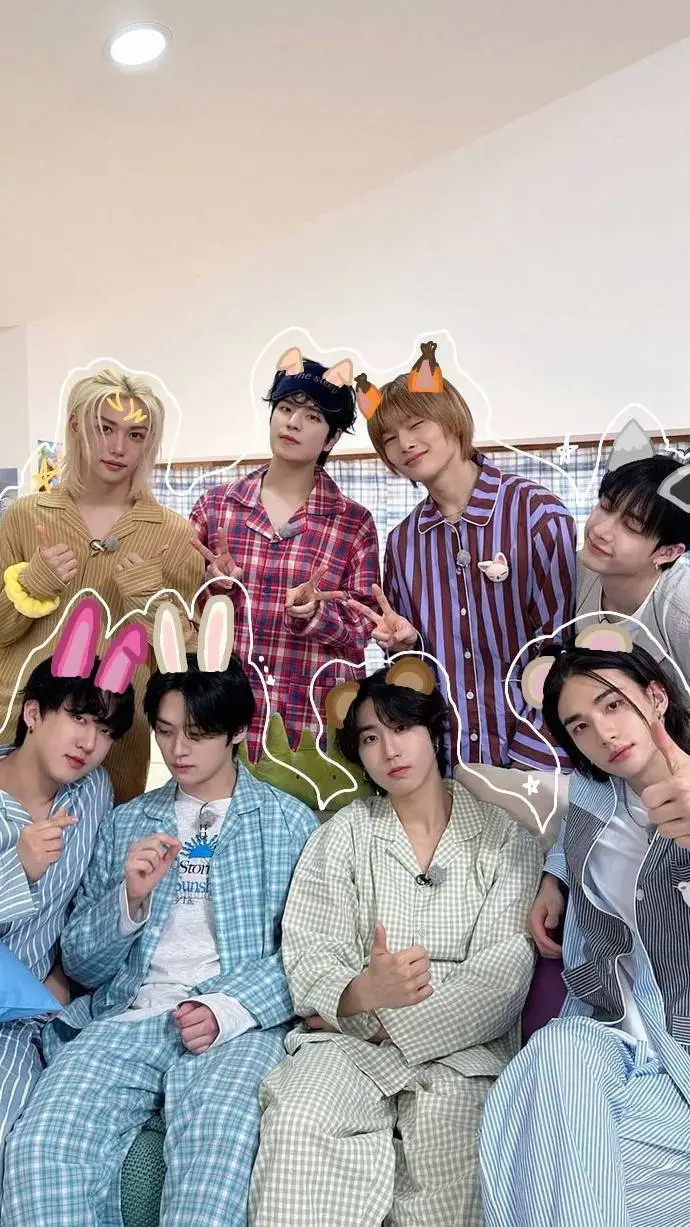 ai character: Straykids 💤 background