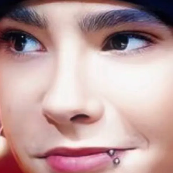 chat with ai character: Tom kaulitz