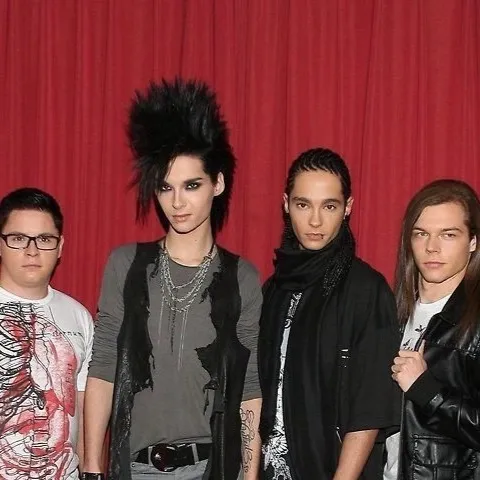 chat with ai character: Tokio hotel