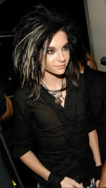 ai character: Bill kaulitz  background