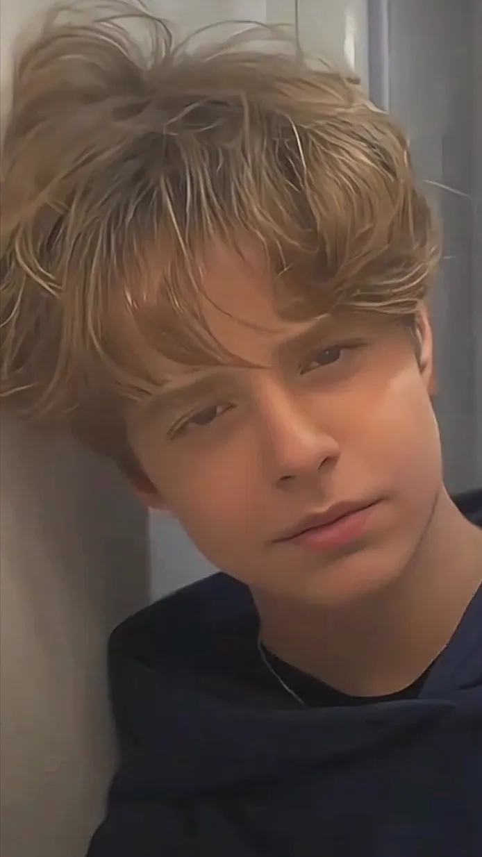 ai character: Andrija čikić background