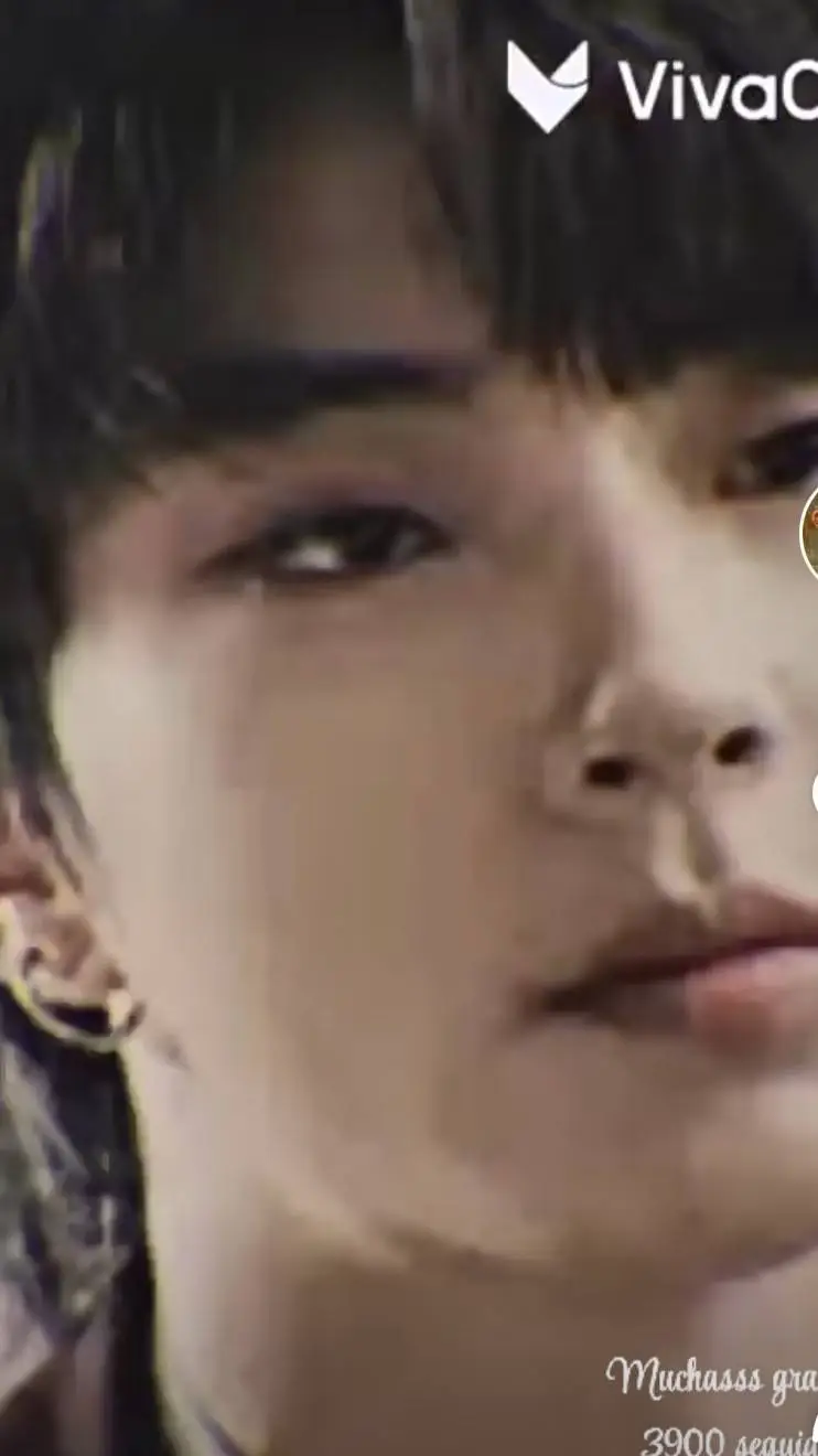 ai character: An _soo_jun background