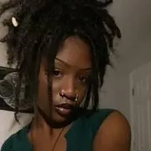 chat with ai character: mya