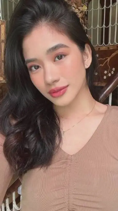 ai character: aiah arceta background