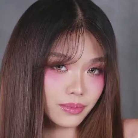 chat with ai character: Stacey 