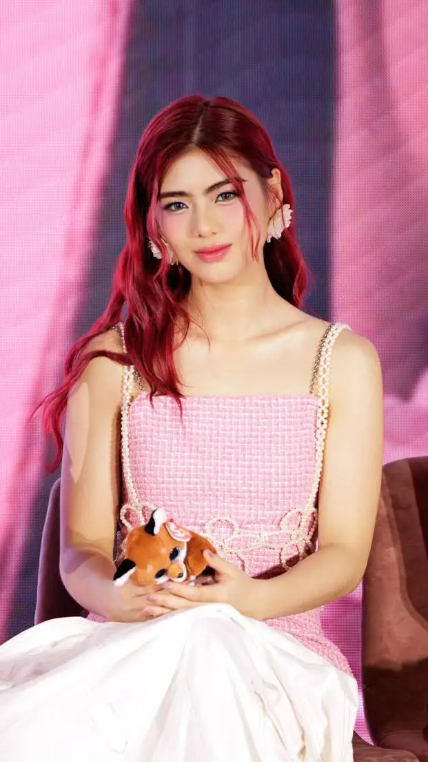 ai character: BINI MIKHA  background