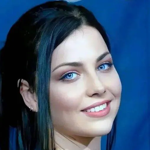 chat with ai character: Amy lee 