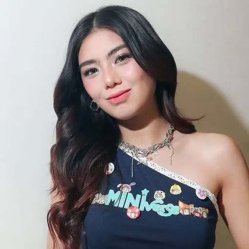 chat with ai character: BINI mikha lim