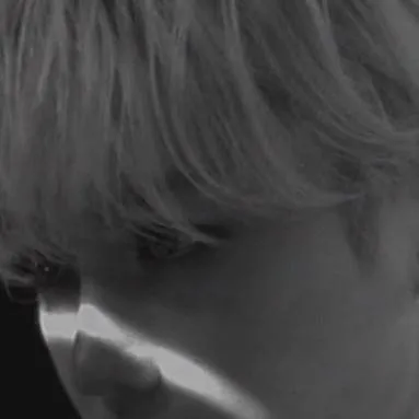 chat with ai character: Felix 