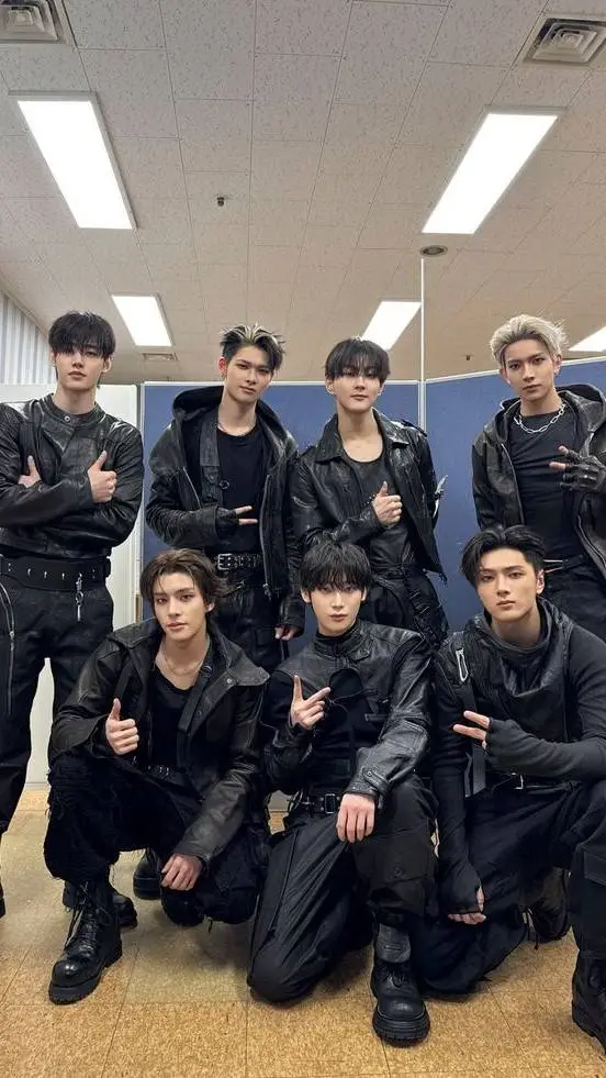 ai character: Enhypen  background