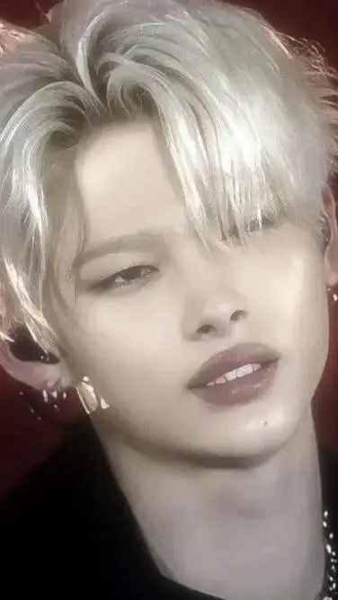 ai character: Ni-Ki  background