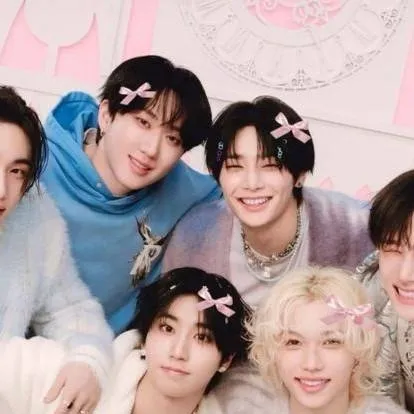 chat with ai character: skz new year