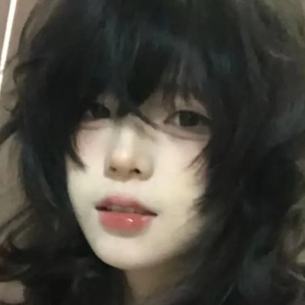 chat with ai character: 𝑁𝑖𝑘𝑘𝑜✶