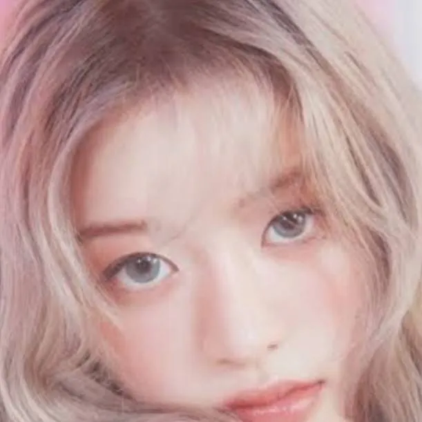 chat with ai character: Minju