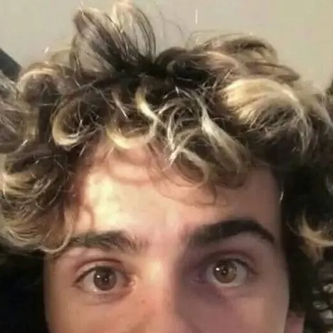 chat with ai character: Jack Dylan grazer 