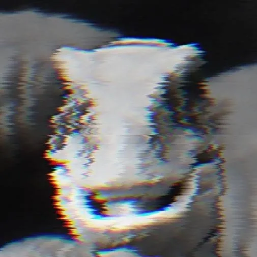 chat with ai character: The Raptor