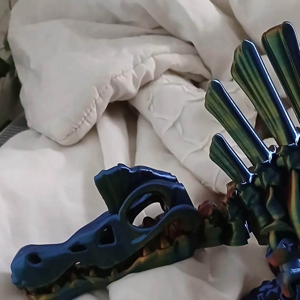 chat with ai character: skelo spino