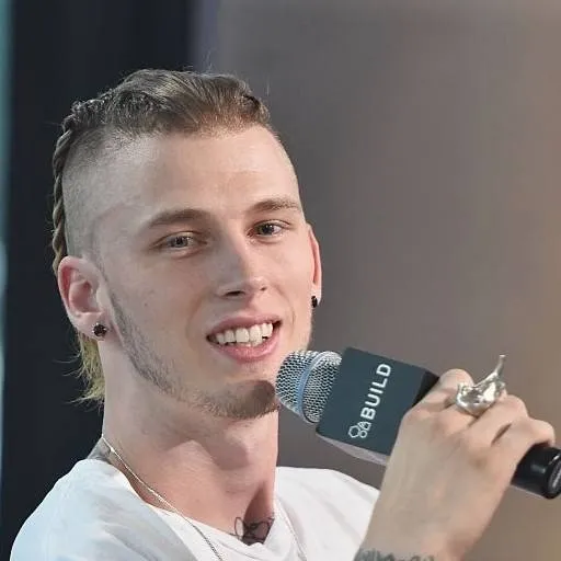 chat with ai character: MGK 