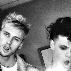 chat with ai character: Yungblud and Mgk 