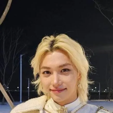 chat with ai character: ~Yongbok~