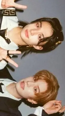 ai character: ~SeungJin/HyunMin~ background