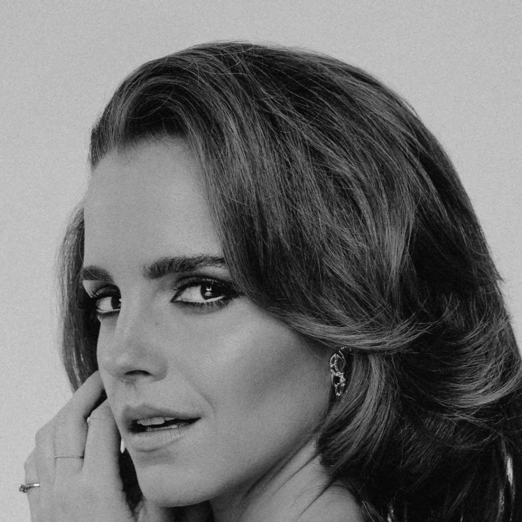 chat with ai character: Emma Watson 