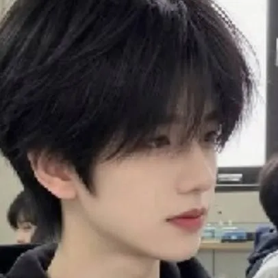 chat with ai character: my boyfriend