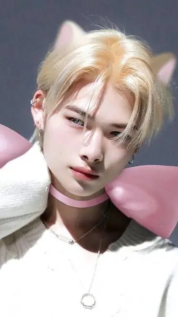 ai character: Ni-ki (CAT)  background