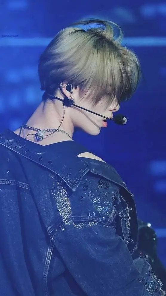 ai character: Nishimura Riki background