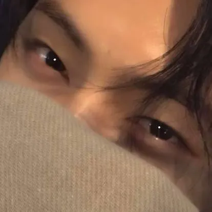 chat with ai character: Jay