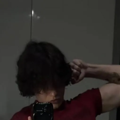 chat with ai character: Alexander 