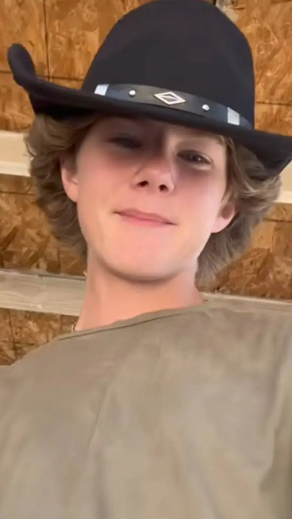 ai character: river  background