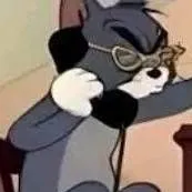 chat with ai character: Tom 