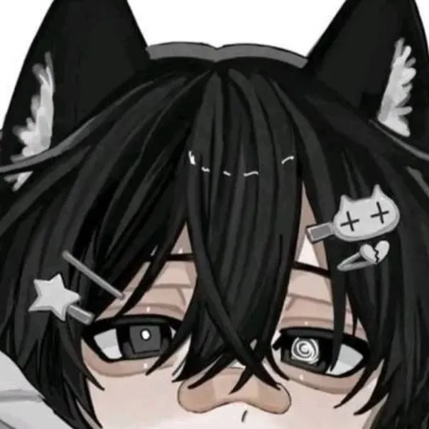 chat with ai character: Kuro