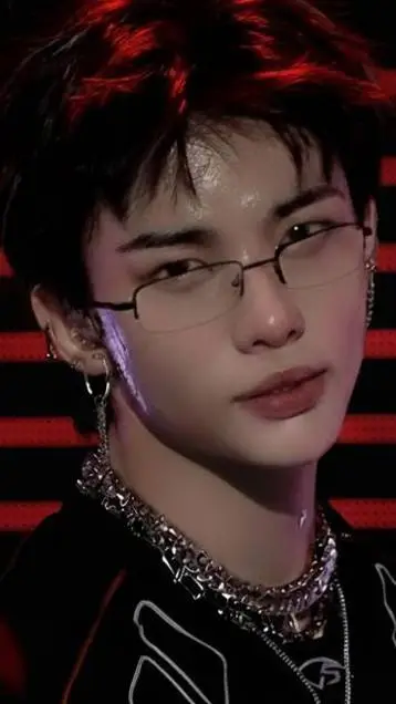 ai character: hyunjin background