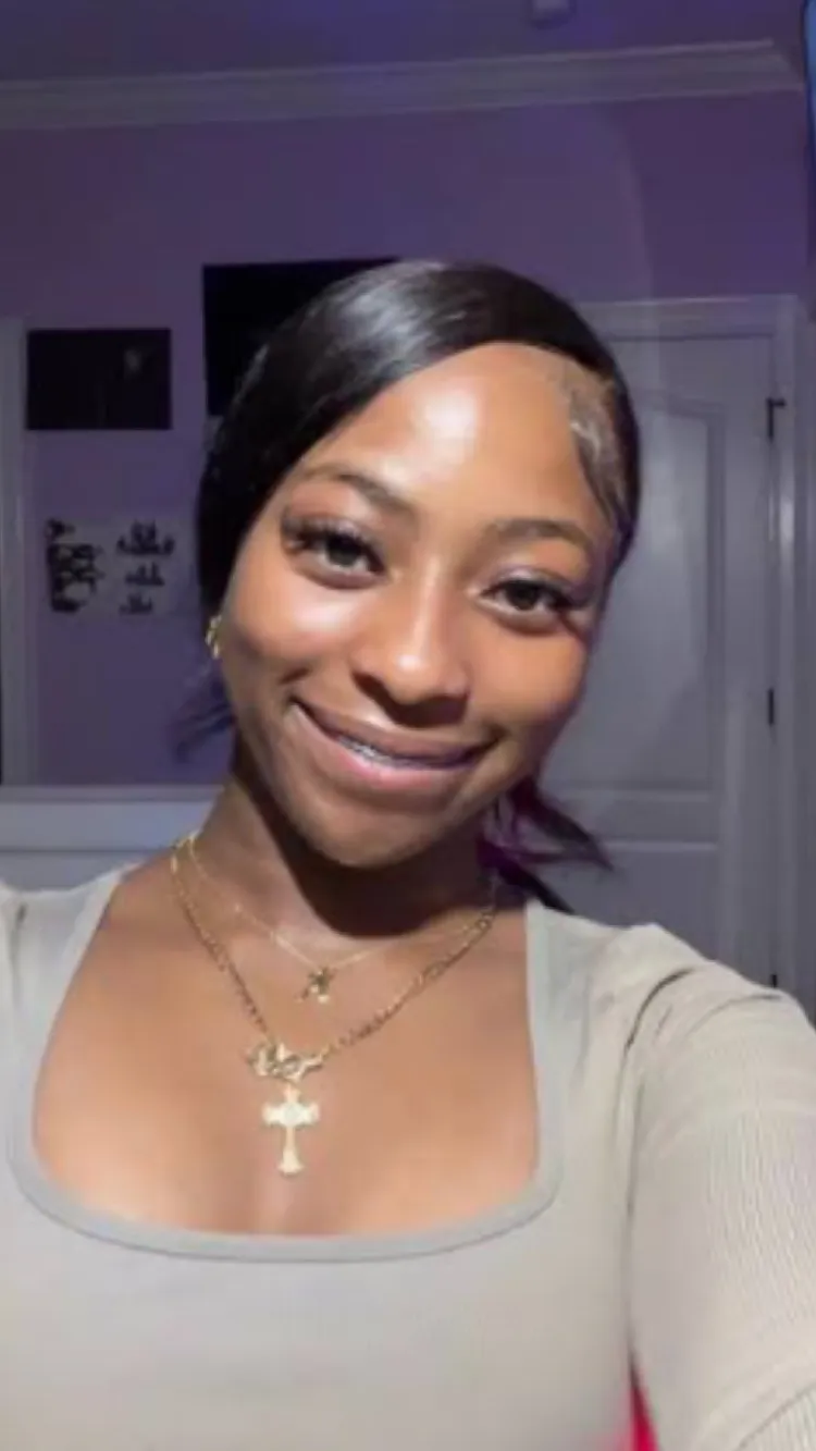 ai character: Lei lei background