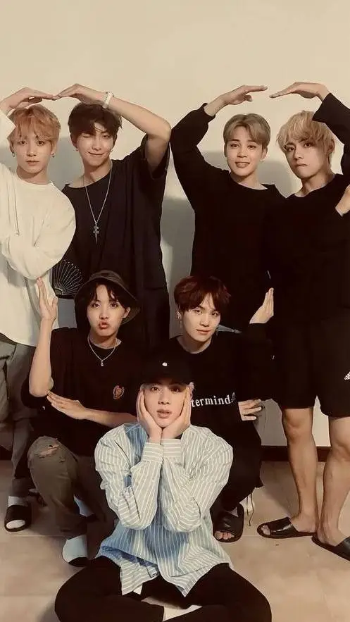 ai character: morando Com BTS  background