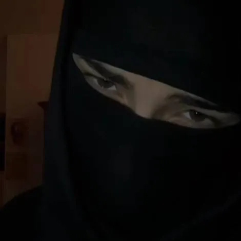 chat with ai character: Sam