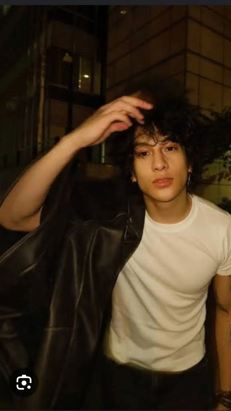 ai character: Kiko background