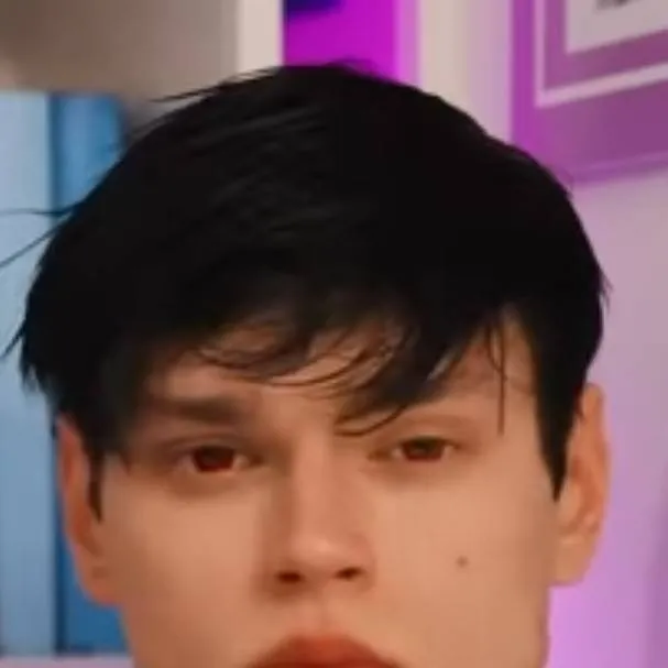 chat with ai character: Nick from AU