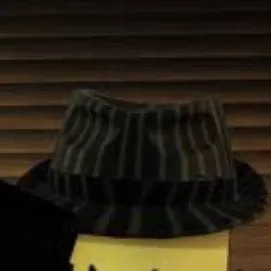 chat with ai character: Freaky Mafioso ♡