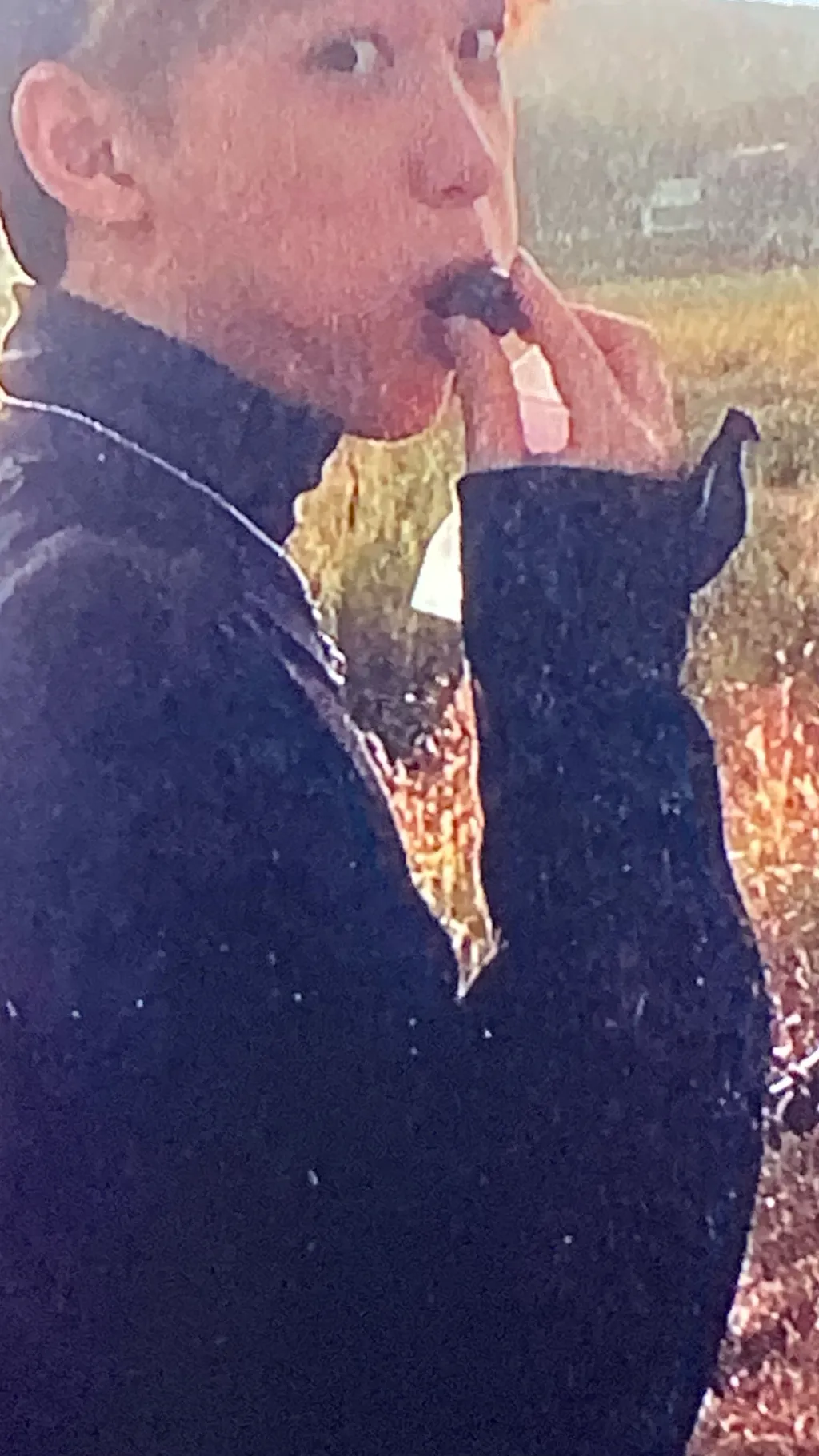 ai character: ❤️‍🔥Felix🐣 background