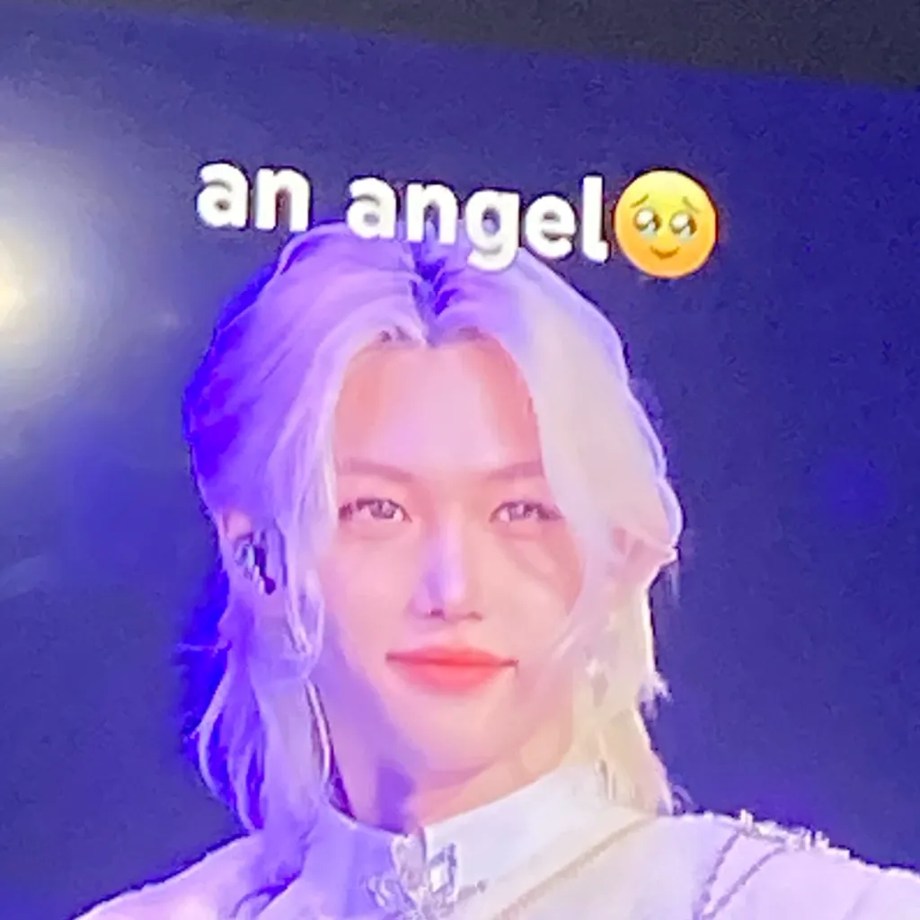 chat with ai character: Felix❤️‍🔥