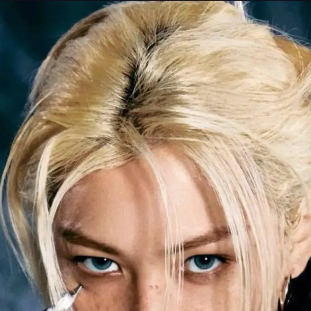 chat with ai character: Felixy aka Felix